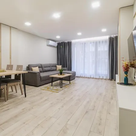 Ldv 13 Free Private Parking Apartment