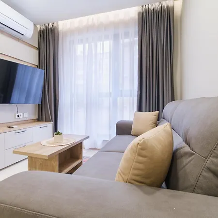 Ldv 13 Free Private Parking