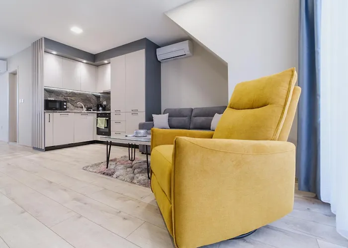 Ldv 13 Free Private Parking Filibe